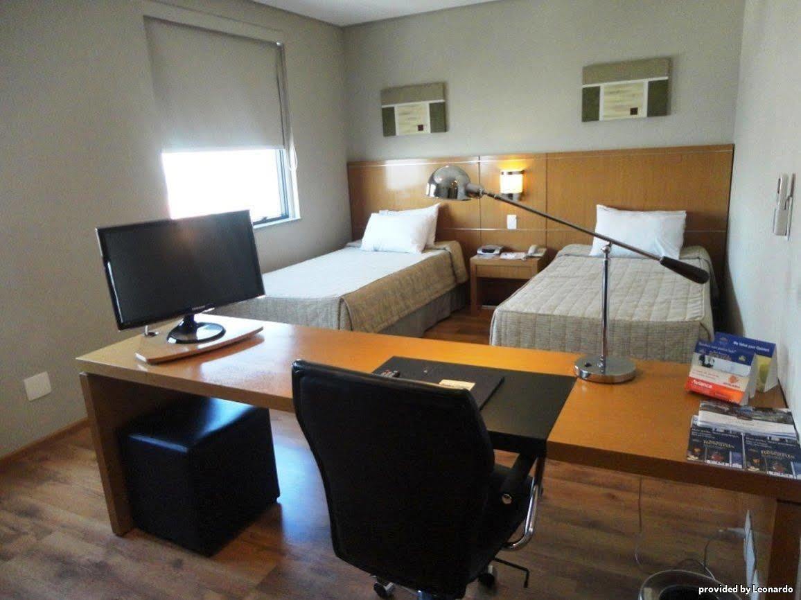 Travel Inn أوساسكو الغرفة الصورة